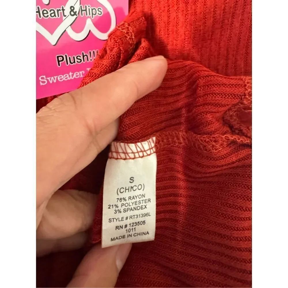 Red long sleeve top - Picture 7 of 8